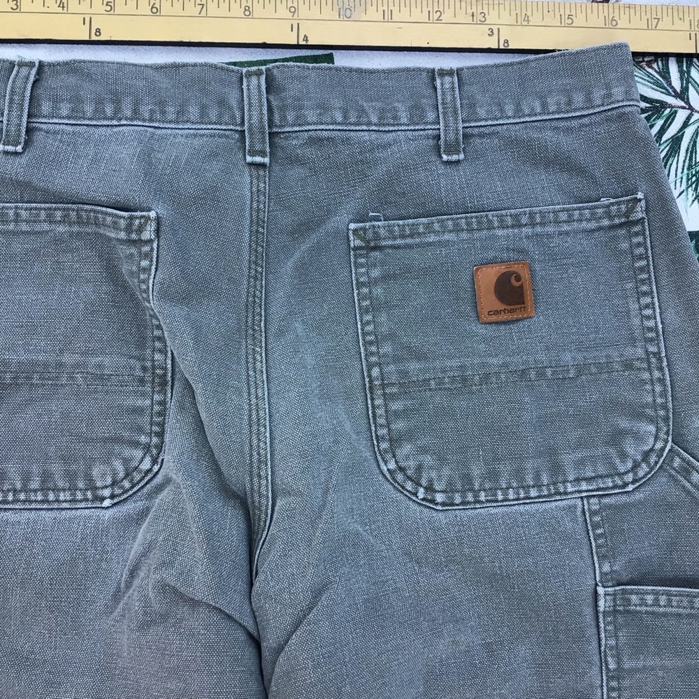 Carhartt means work jeans.
